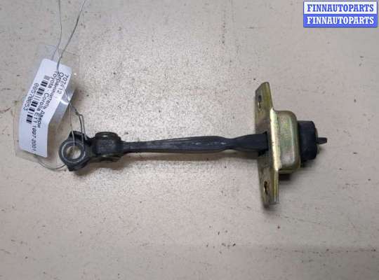 Ограничитель двери на Toyota Corolla 8 (E110)