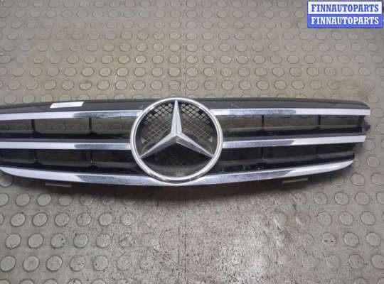 Решетка радиатора MB1726493 на Mercedes CLK W209 2002-2010