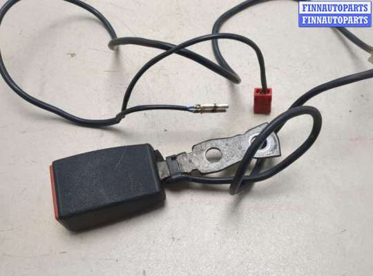 купить Замок ремня безопасности на Mercedes S W126 1979-1991