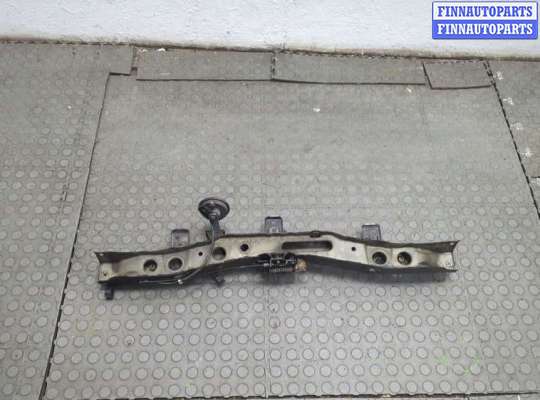 купить Рамка капота на Toyota Auris E15 2006-2012