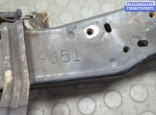 купить Рамка капота на Toyota Auris E15 2006-2012