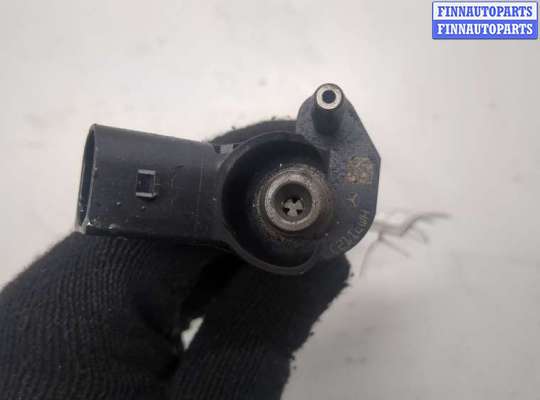 Форсунка топливная на Mercedes-Benz S (W221)