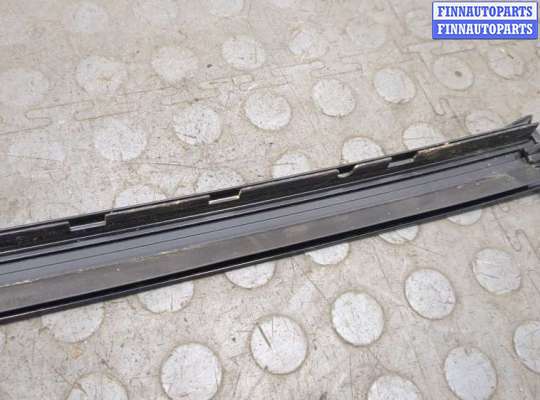 купить Накладка на лобовое (водоотвод) на Cadillac SRX 2003-2009