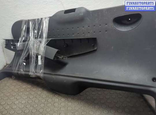 Обшивка крышки (двери) багажника RN1566968 на Renault Megane 2 2002-2009