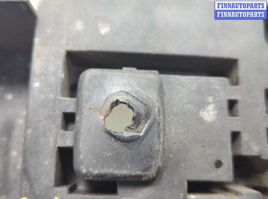 купить Крышка блока предохранителей на Chevrolet Tahoe 2006-2014