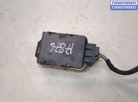 купить Кнопка стояночного тормоза (ручника) на Volkswagen Tiguan 2011-2018