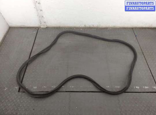 купить Уплотнитель на Mercedes ML W166 2011-2015