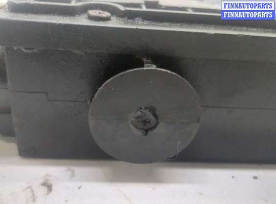 купить Электропривод ручного тормоза (моторчик ручника) на Land Rover Range Rover Sport 2005-2013