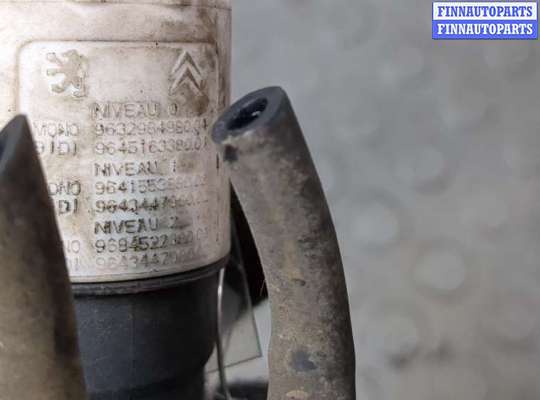 купить Двигатель (насос) омывателя на Peugeot 308 2007-2013