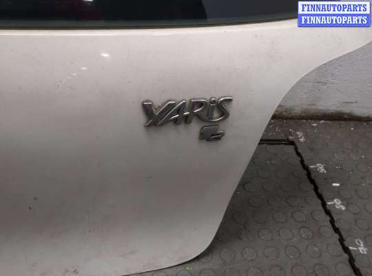 купить Крышка (дверь) багажника на Toyota Yaris 1999-2006