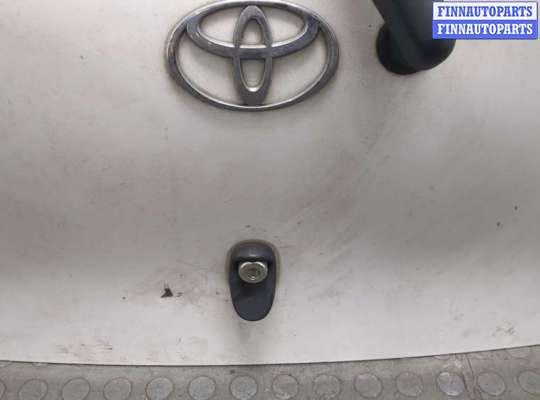 купить Крышка (дверь) багажника на Toyota Yaris 1999-2006