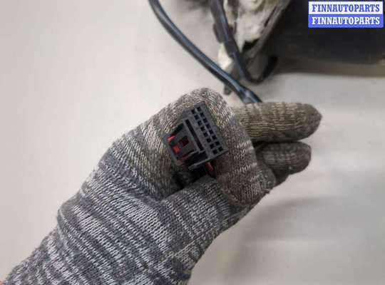 купить Зеркало боковое на Volkswagen Golf Plus