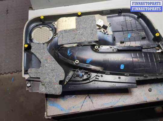 купить Дверная карта (Обшивка двери) на Cadillac BLS 2006-2009