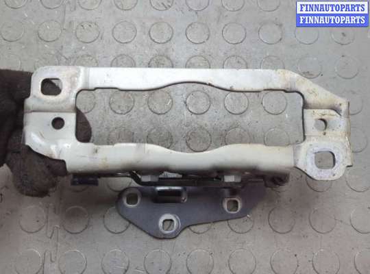 купить Петля капота на Mercedes C W204 2006-2015