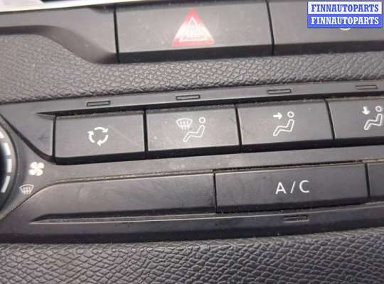купить Переключатель отопителя (печки) на Peugeot 308 2013-2021