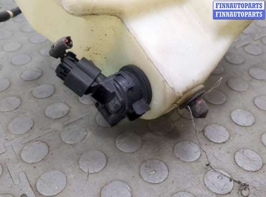 Бачок омывателя на Hummer H3