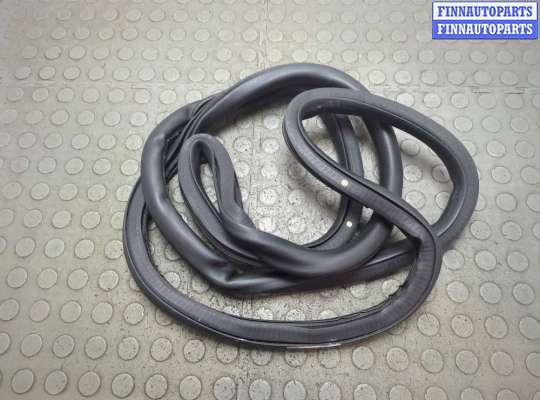 купить Уплотнитель на Ford Escape 2019-2022