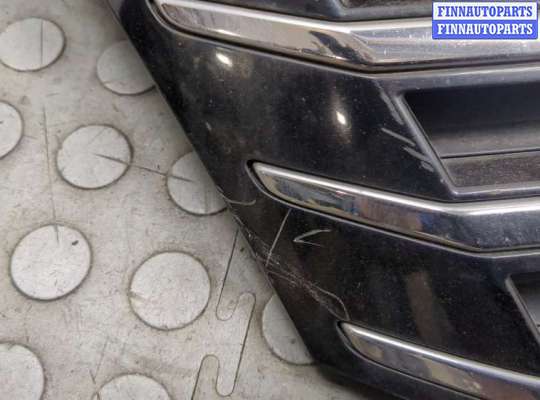 купить Решетка радиатора на Volkswagen Passat 7 2010-2015 Европа