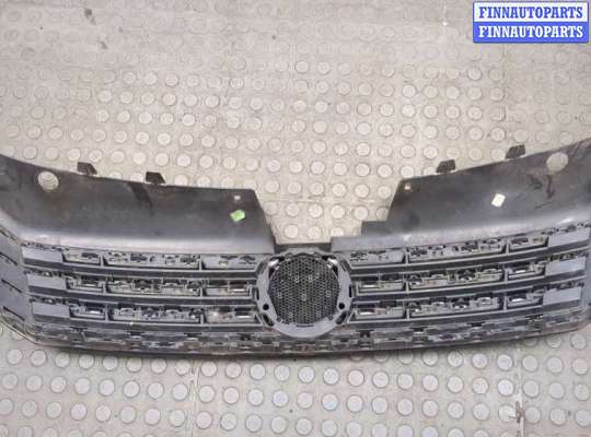купить Решетка радиатора на Volkswagen Passat 7 2010-2015 Европа