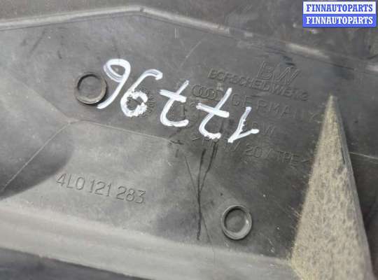 купить Воздухозаборник на Audi Q7 2005-2015