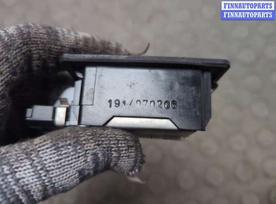 купить Подсветка номера на BMW X5 E70 2006-2013