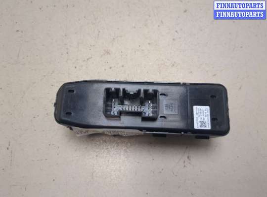 купить Кнопка стеклоподъемника (блок кнопок) на Chevrolet Malibu 2018-2025