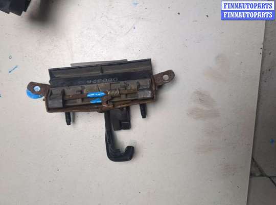 Ручка крышки багажника (задней двери)