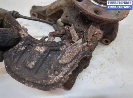 Кулак подвески на Opel Meriva A