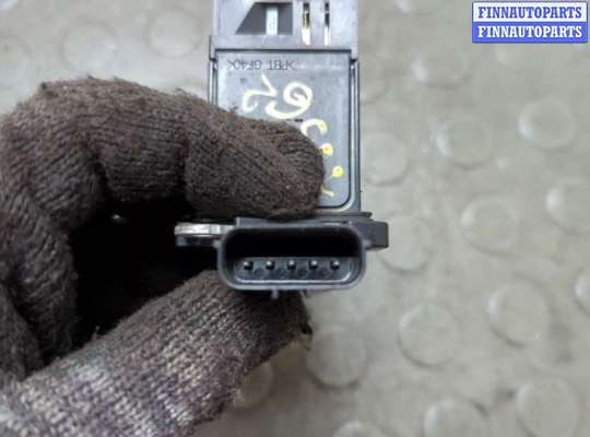 купить Измеритель потока воздуха (расходомер) на Honda Civic 2005-2012