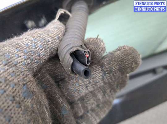 купить Щеткодержатель на Nissan Note E11 2005-2013