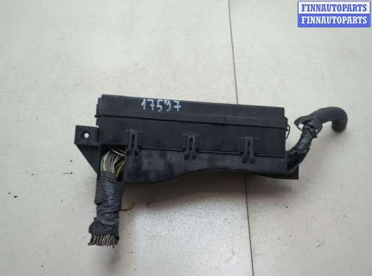 купить Блок предохранителей на Ford Escape 2007-2012