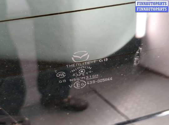 Стекло заднее на Mazda 5 I (CR)