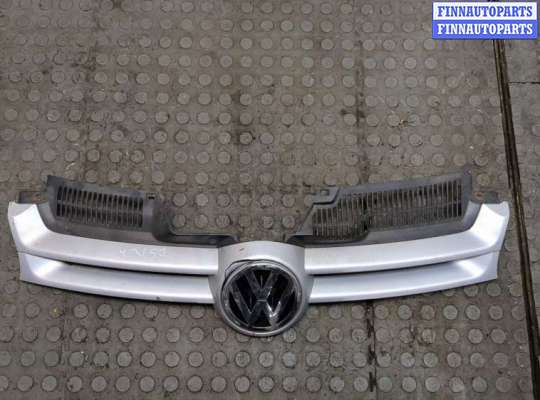 купить Решетка радиатора на Volkswagen Golf 5 2003-2009