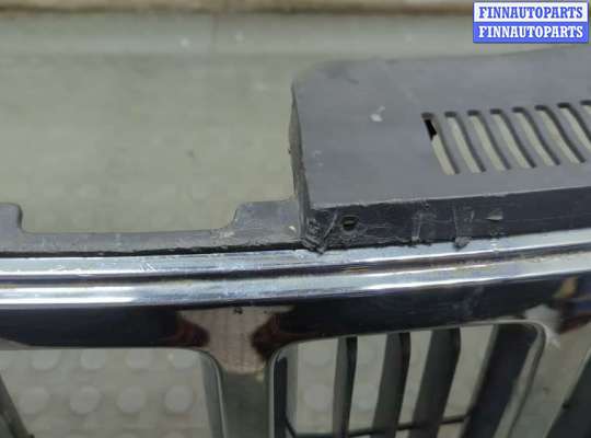 купить Решетка радиатора на Jeep Grand Cherokee 2010-2013