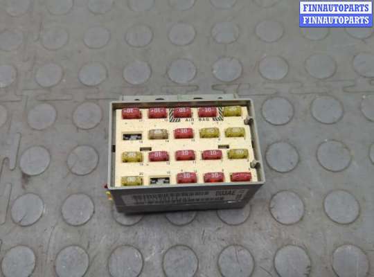 купить Блок предохранителей на Jeep Wrangler 1996-2006