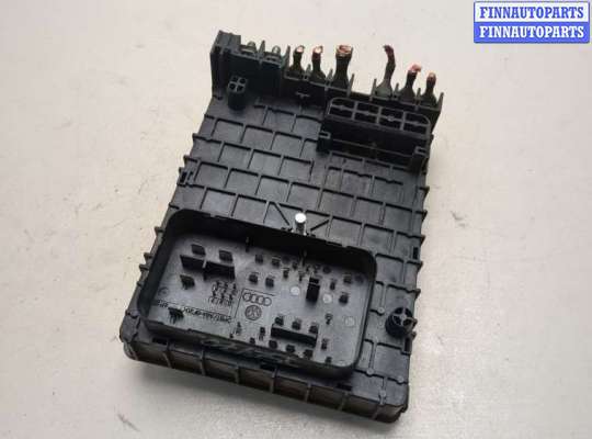 купить Блок предохранителей на Volkswagen Passat 6 2005-2010
