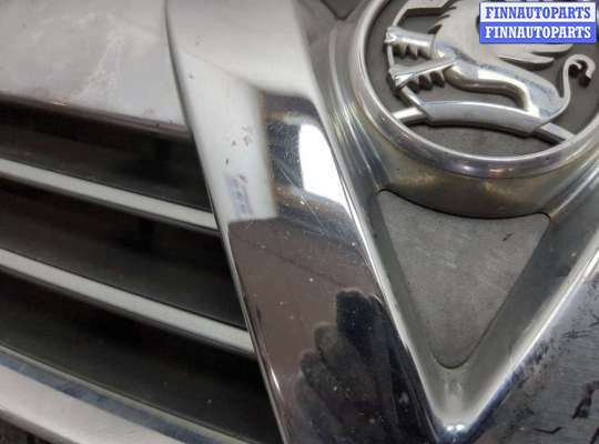 купить Решетка радиатора на Opel Astra H 2004-2010