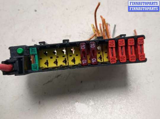 купить Блок предохранителей на Peugeot 406 1999-2004