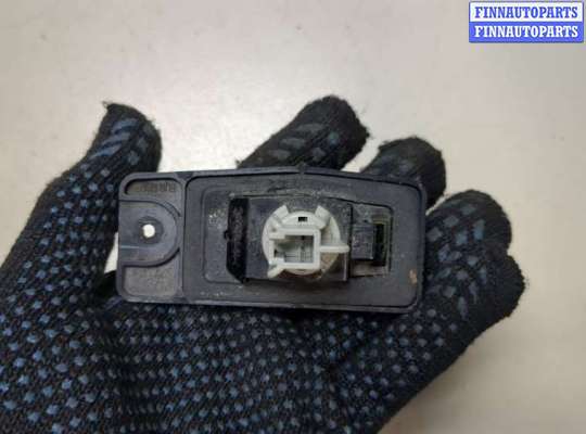 купить Подсветка номера на Nissan Rogue 2013-2020