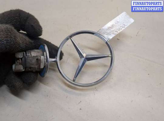 купить Эмблема на Mercedes C W203 2000-2008