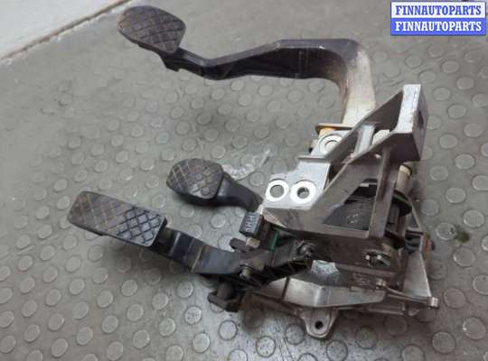 купить Узел педальный (блок педалей) на Audi A4 (B5) 1994-2000