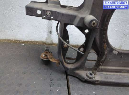 купить Рамка передняя (телевизор) на Volkswagen Passat 5 2000-2005
