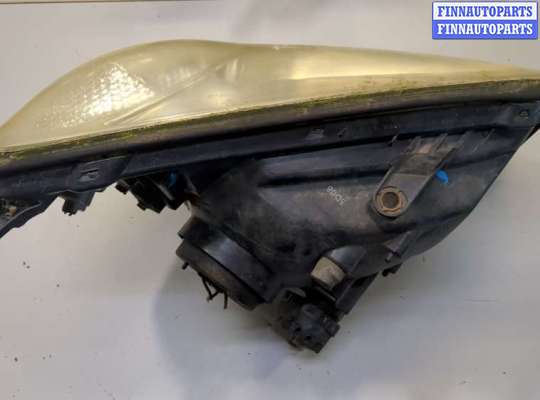 купить Фара (передняя) на Toyota RAV 4 2000-2005