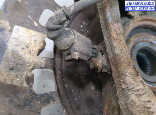 купить Ступица (кулак, цапфа) на Volkswagen Touareg 2002-2007