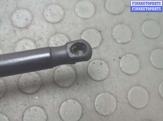 купить Амортизатор капота на Audi A8 (D3) 2002-2010