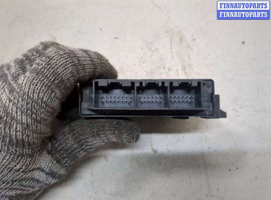купить Блок управления парктрониками на Volkswagen Passat 6 2005-2010