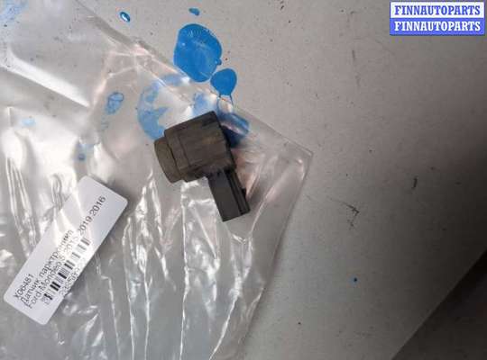 Датчик парктроника FO2064966 на Ford Mondeo 5 2015-2019