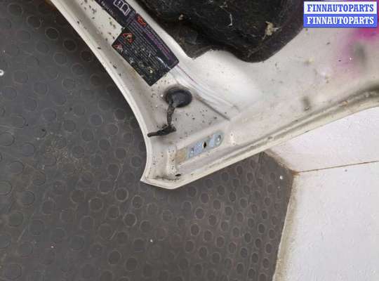 Капот на Volkswagen Transporter T5