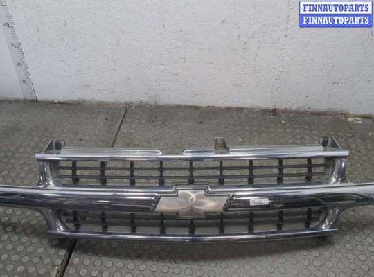 купить Решетка радиатора на Chevrolet Tahoe 1999-2006