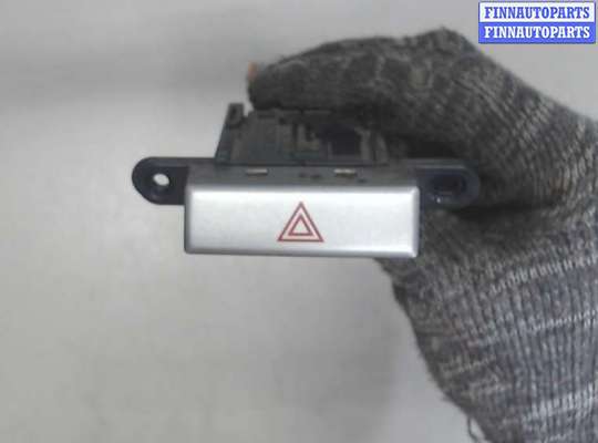 Кнопка аварийной остановки на Mazda BT-50